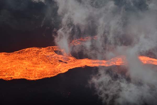 World's largest active volcano begins to erupt in US state of Hawaii after 38 years