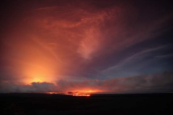 Hawaii's Mauna Loa erupts