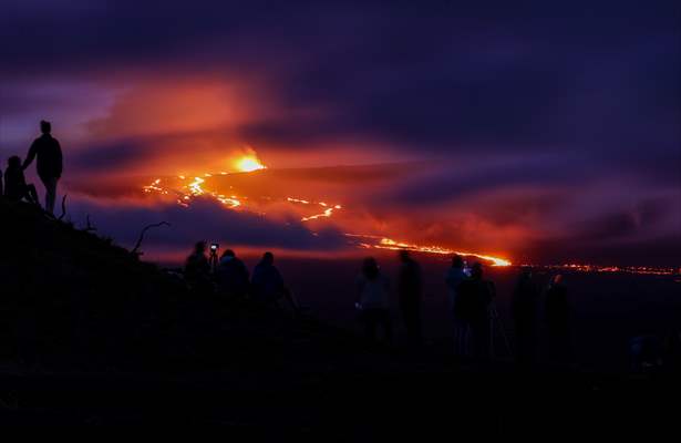 Hawaii's Mauna Loa erupts