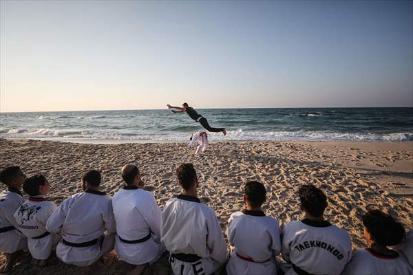 Taekwondo training on the beach in Gaza
