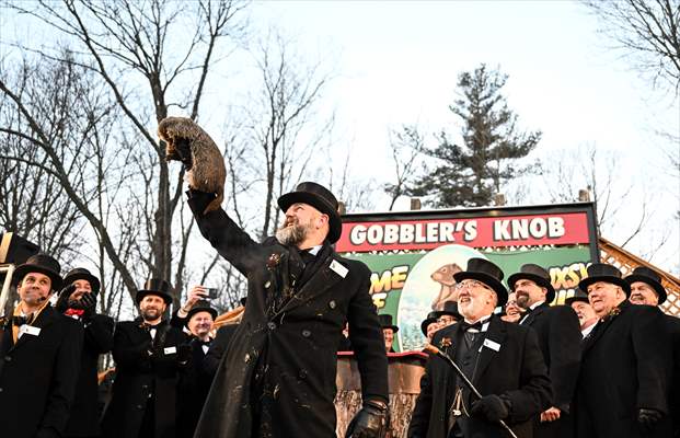 Groundhog Day 2023: Punxsutawney Phil says 6 more weeks winter