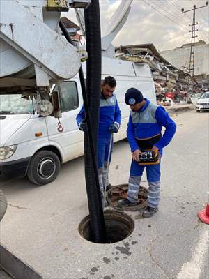 İç Anadolu'dan deprem bölgelerine yardımlar sürüyor