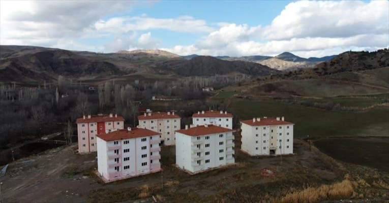 Çorum'da bulunan boş durumdaki afet evleri depremzede ailelere tahsis edilecek