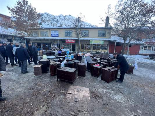 İç Anadolu'dan deprem bölgelerine yardımlar sürüyor