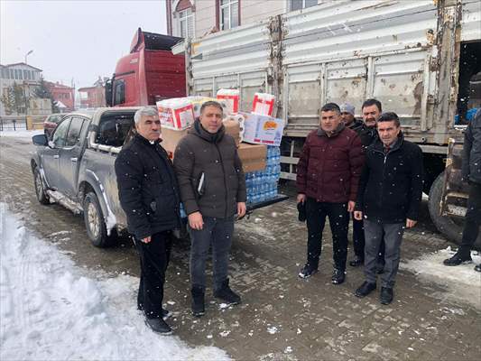 İç Anadolu'dan deprem bölgelerine yardımlar sürüyor