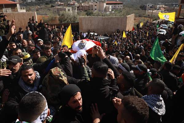 Batı Şeria'da Yahudi yerleşimci tarafından öldürülen Filistinlinin cenaze töreni