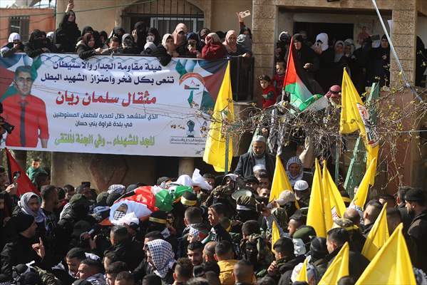 Batı Şeria'da Yahudi yerleşimci tarafından öldürülen Filistinlinin cenaze töreni