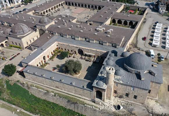 Mimar Sinan'ın inşa ettiği külliye depremzedelere sıcak yuva oldu