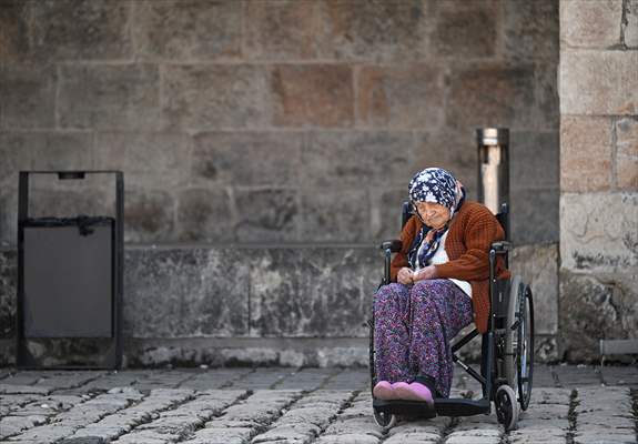 Mimar Sinan'ın inşa ettiği külliye depremzedelere sıcak yuva oldu