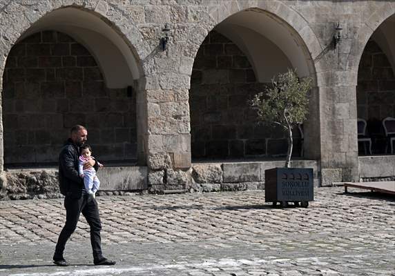 Mimar Sinan'ın inşa ettiği külliye depremzedelere sıcak yuva oldu