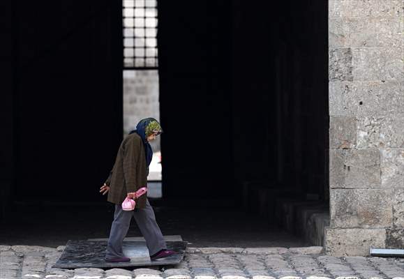 Mimar Sinan'ın inşa ettiği külliye depremzedelere sıcak yuva oldu