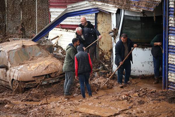 Houses and vehicles damaged in flood-affected Sanliurfa