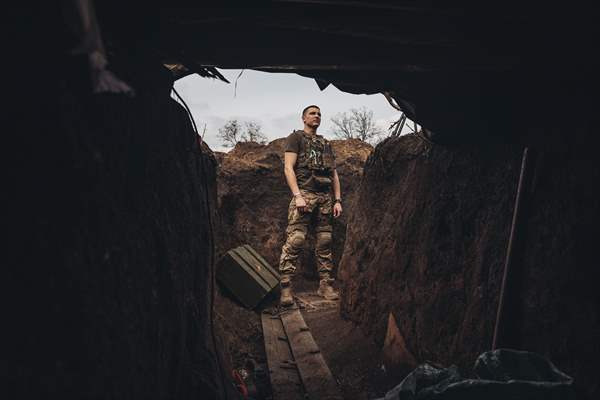 Ukrainian servicemen on the frontline in Bakhmut