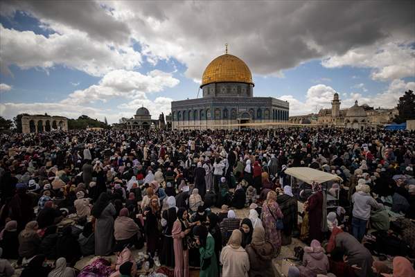 Second Friday prayer of Ramadan at Al-Aqsa
