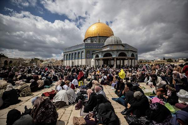 Second Friday prayer of Ramadan at Al-Aqsa