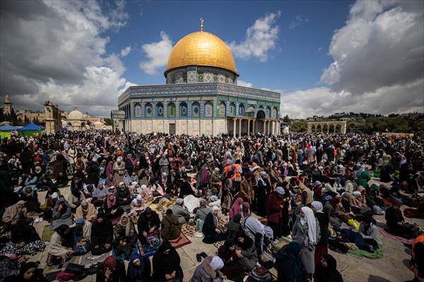 Second Friday prayer of Ramadan at Al-Aqsa
