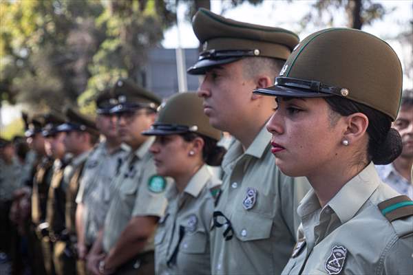 Chileans pay tribute to police officer killed by criminals