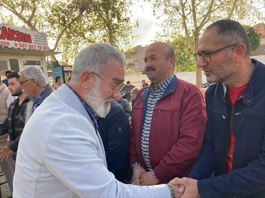 AK Parti Manisa Milletvekili Adayı Yenişehirlioğlu, Alaşehir'de çiftçilerle buluştu