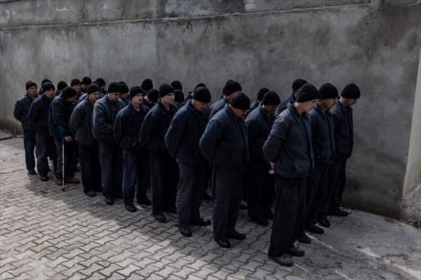 Russian soldiers captured during the war in Ukrainian prison