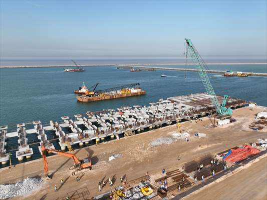 Orta Doğu'nun en büyük limanlarından Irak'taki Büyük Faw'ın inşaat çalışmaları devam ediyor