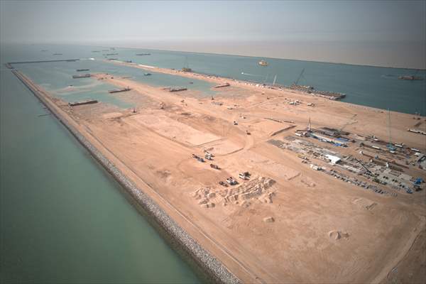 Orta Doğu'nun en büyük limanlarından Irak'taki Büyük Faw'ın inşaat çalışmaları devam ediyor