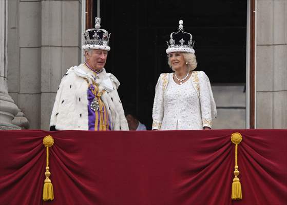 King Charles III and Queen Camilla make first balcony appearance after coronation