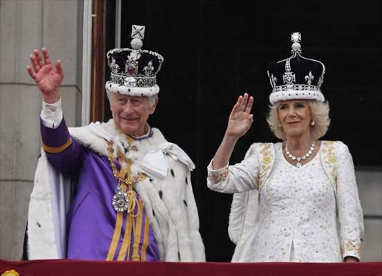 King Charles III and Queen Camilla make first balcony appearance after coronation