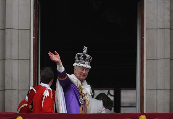 King Charles III and Queen Camilla make first balcony appearance after coronation