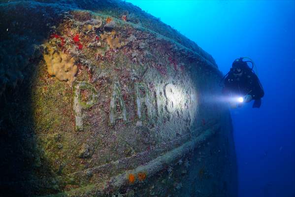 Savaşta batırılan Fransız gemisi 'Paris 2', Antalya'da dalış turizmine hizmet veriyor