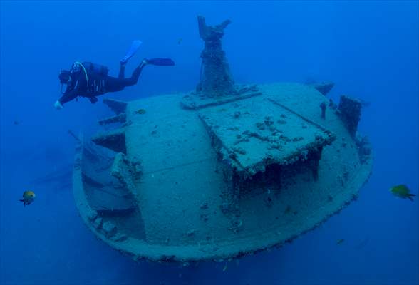 Savaşta batırılan Fransız gemisi 'Paris 2', Antalya'da dalış turizmine hizmet veriyor