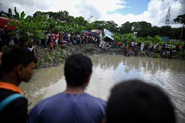 At least 17 killed as bus plunges into pond in Bangladesh