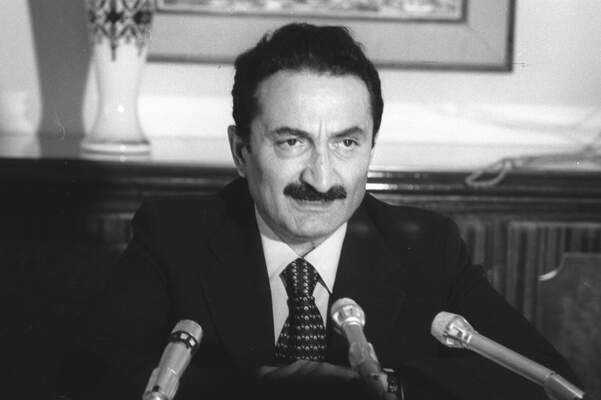Başbakan Bülent Ecevit