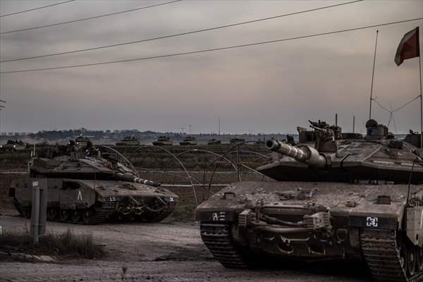 İsrail’in Gazze sınırında tank hareketliliği