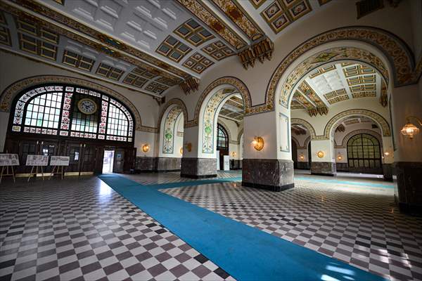 İstanbul'un sembollerinden tarihi Haydarpaşa Garı restorasyonla özgün haline kavuşuyor