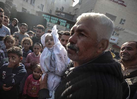 Israeli attacks resume at Gaza after humanitarian pause