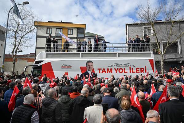 İBB Başkanı İmamoğlu Çekmeköy ve Sancaktepe'de halk buluşmalarına katıldı