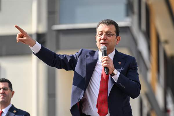 İBB Başkanı İmamoğlu Çekmeköy ve Sancaktepe'de halk buluşmalarına katıldı
