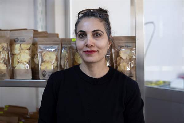 Tunceli'de kurulan meyve sebze kurutma tesisi dar gelirli kadınlara iş kapısı oldu