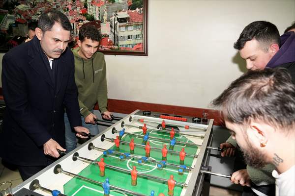 İBB Başkan adayı Kurum, gençlerle sahur yaptı