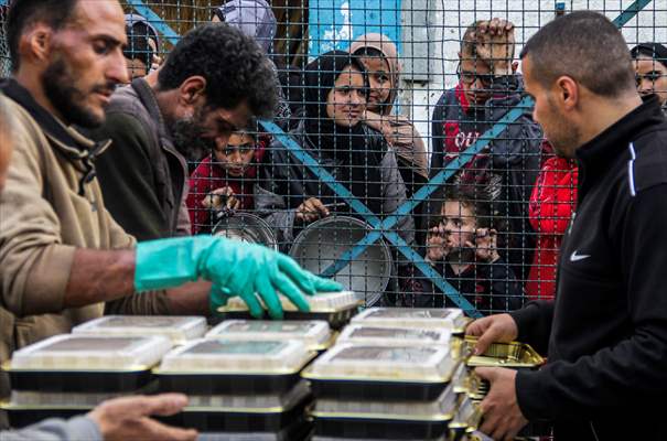 Food distribution in Gaza amid Israeli blockade