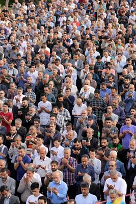 Eid al-Fitr prayer in Iran