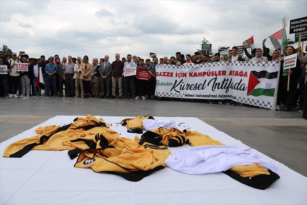 Malatya'da üniversite öğrencileri ABD'deki Filistin eylemlerine destek verdi