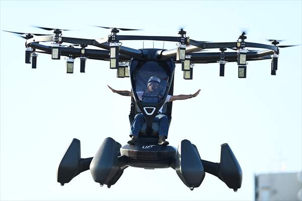 HEXA, the new generation flying car, in demonstration in Tokyo