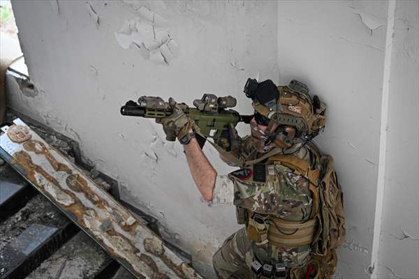 Airsoft tutkunları İzmir'de buluştu