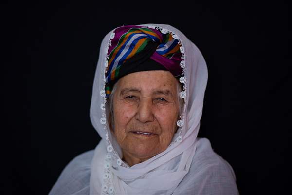 Kofi, a traditional head scarf dating back thousands of years