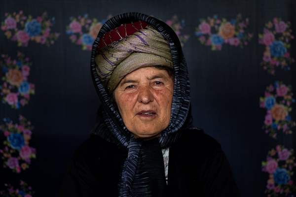 Kofi, a traditional head scarf dating back thousands of years