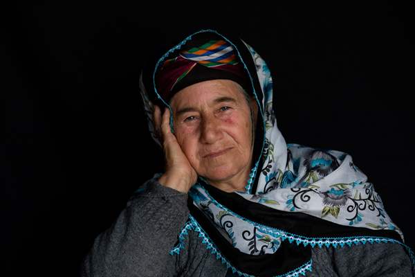 Kofi, a traditional head scarf dating back thousands of years