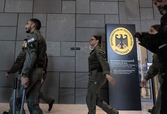 Israeli demonstrators demand Berlin administration cut arms exports to Israel in Tel Aviv