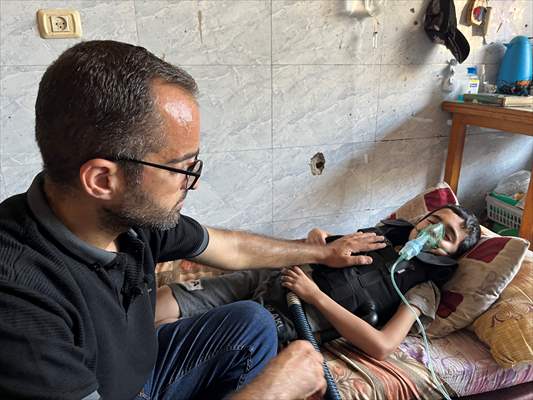 Karaciğer sirozu olan Filistinli çocuk İsrail ambargosu nedeniyle tedaviden mahrum