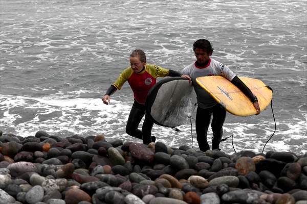 Nora Loredo: Fulfilling dreams at 67 years old on the waves of the coast of Lima, Peru